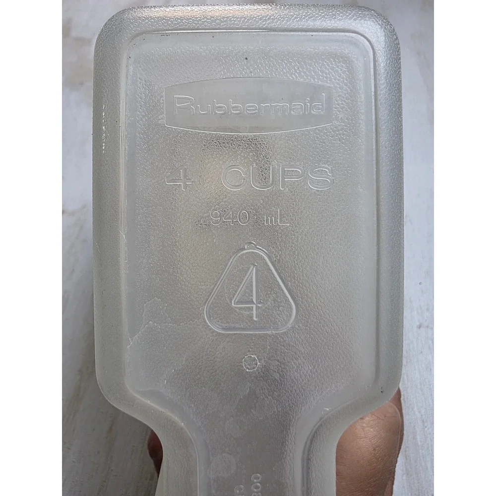 Rubbermaid vintage cereal